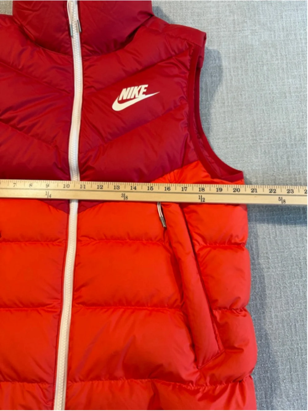 Nike Men's Down Fill Windrunner Habanero Red Full Zip Puffer Vest medium